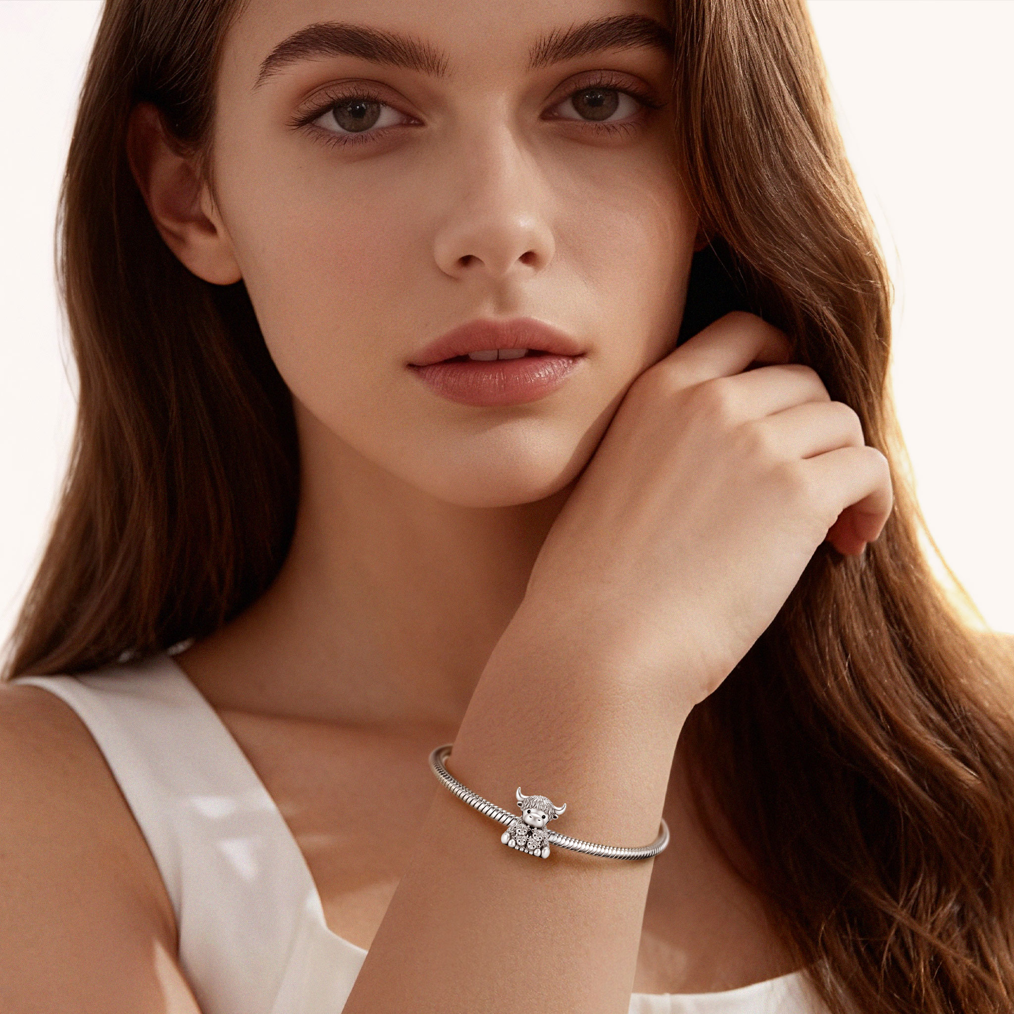 Highland Cow with Four Babies Charm image number 3