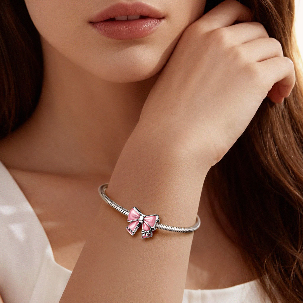 Mom Bowknot Charm image number 1