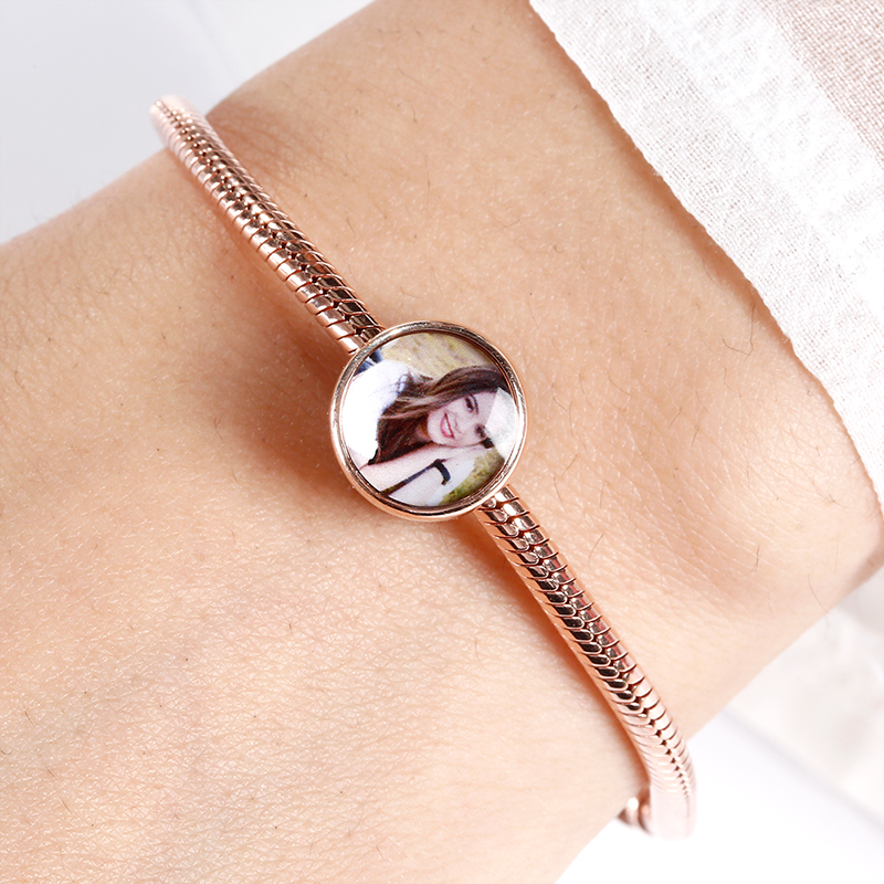 Round Cystal Photo Charm image number 1