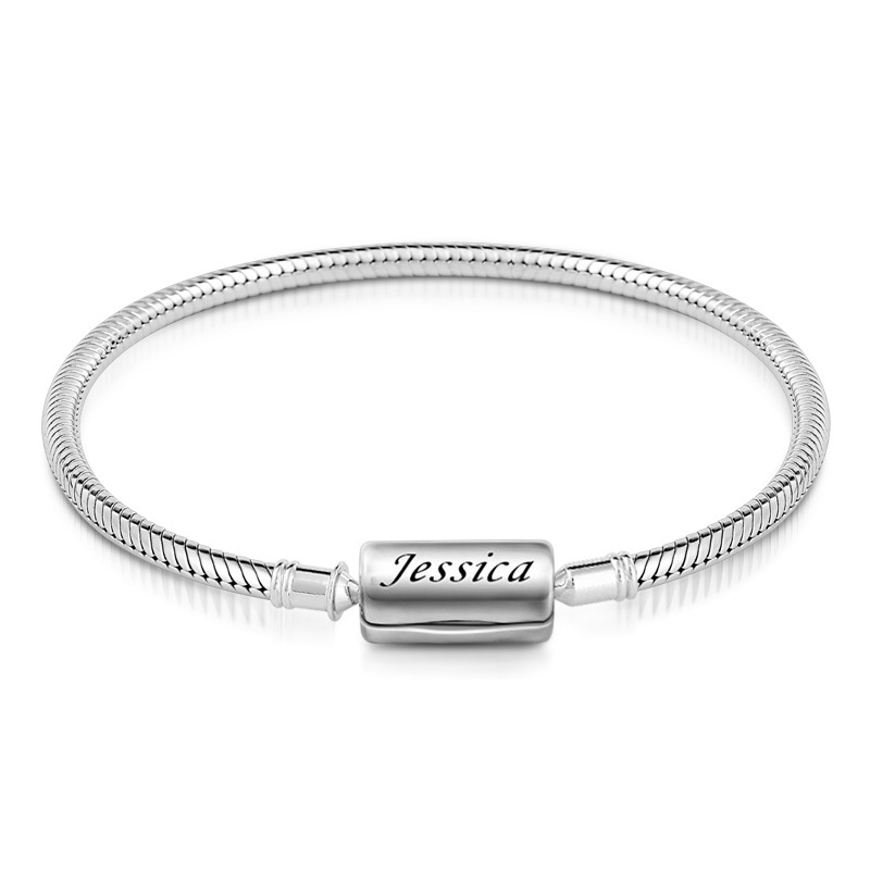Engravable Name Bracelet image number 0