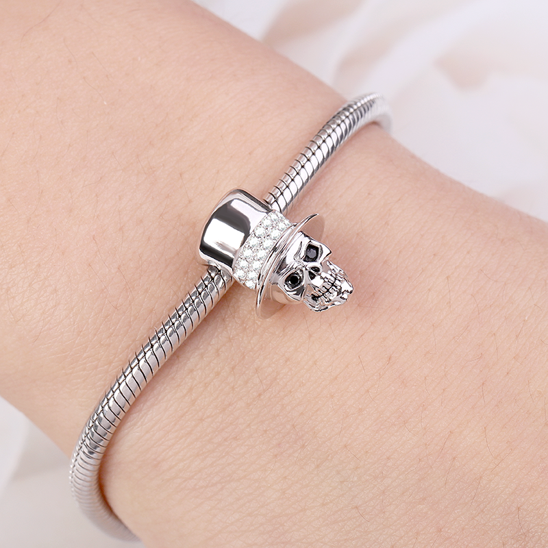 Skull Wears Hat Charm image number 2