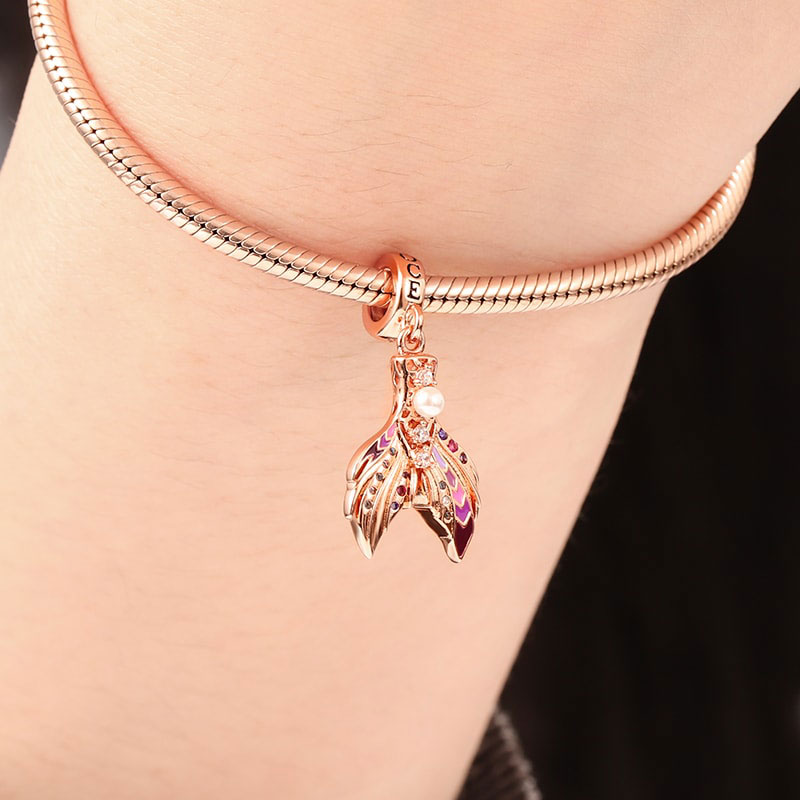 Mermaid Tail Pendant image number 3