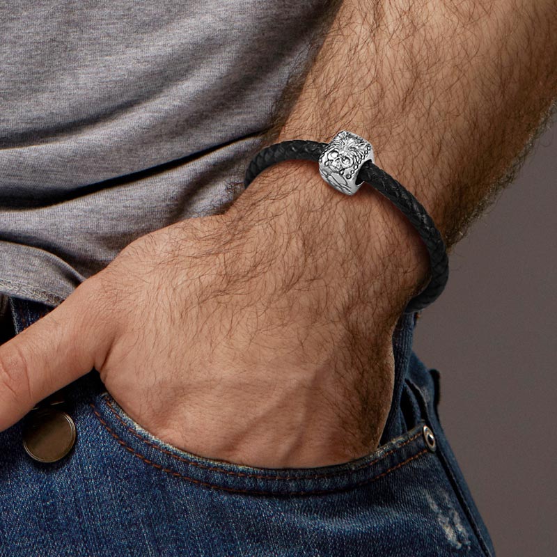 Wolf Skull Charm Bracelet image number 4