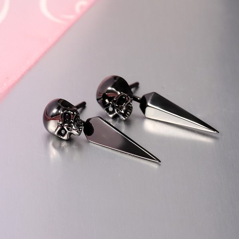 Black Skull Earring Jackets image number 1