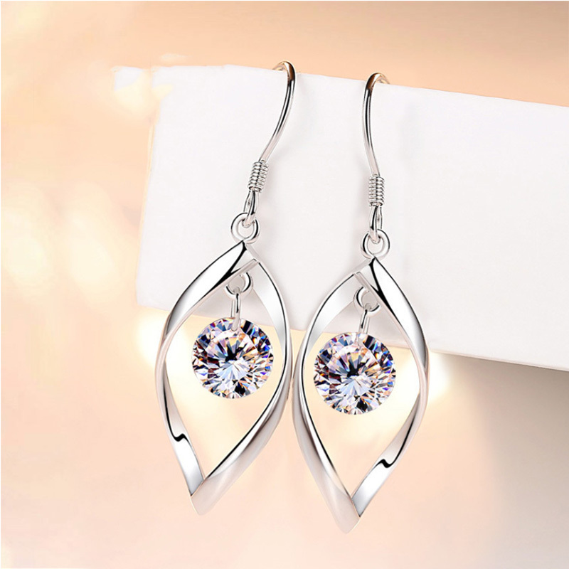 Twisted Water Drop Earrings image number 1