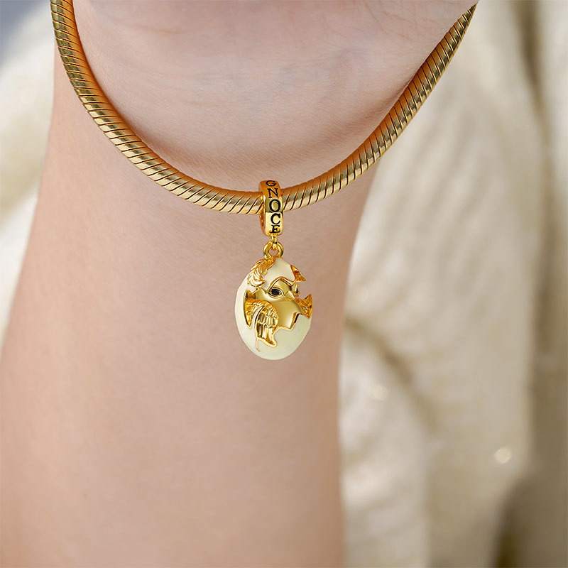 Newborn Chicken Pendant image number 2