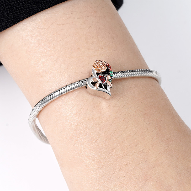 Carnation Charm image number 3