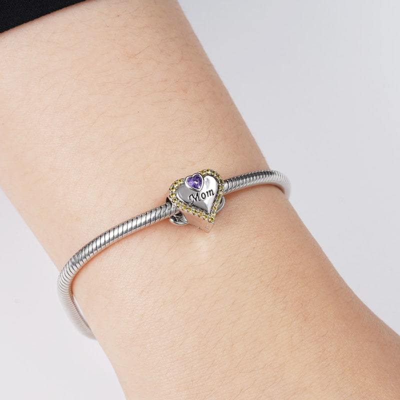 Panda Mom's Love Charm image number 4