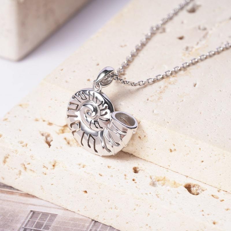 巻き貝の音符ネックレス image number 2