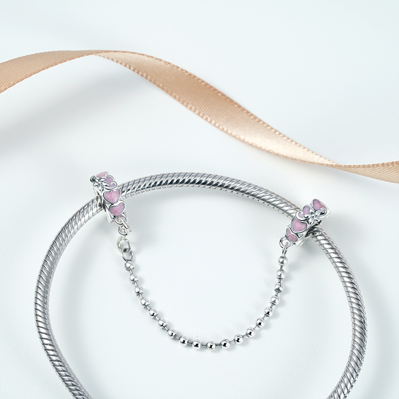 Sparkling Pave Safety Chain セーフティー チェーン Sparkling Pavé Safety Chain Charm