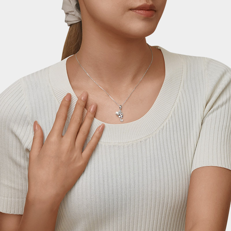 タツノオトシゴの貝殻ペンダント image number 5