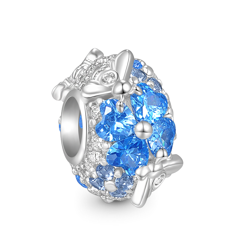 ハチとクローバーのラブチャーム image number 1