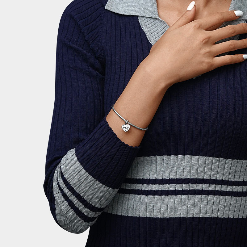 「神は愛」フォトペンダント image number 2