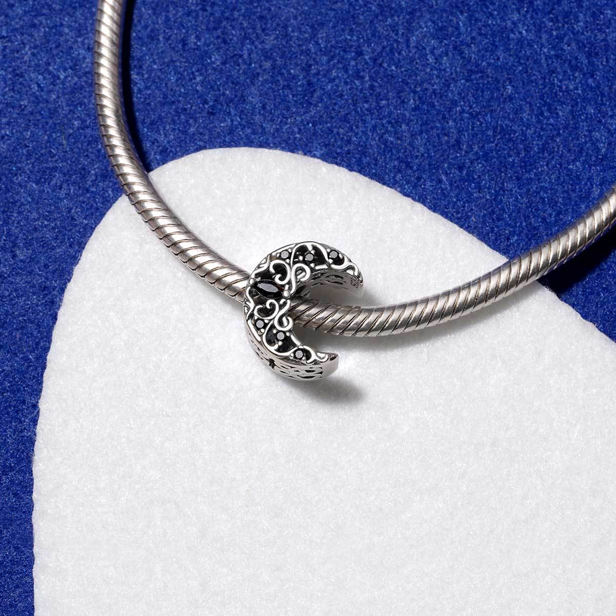 ダークムーンチャーム image number 2