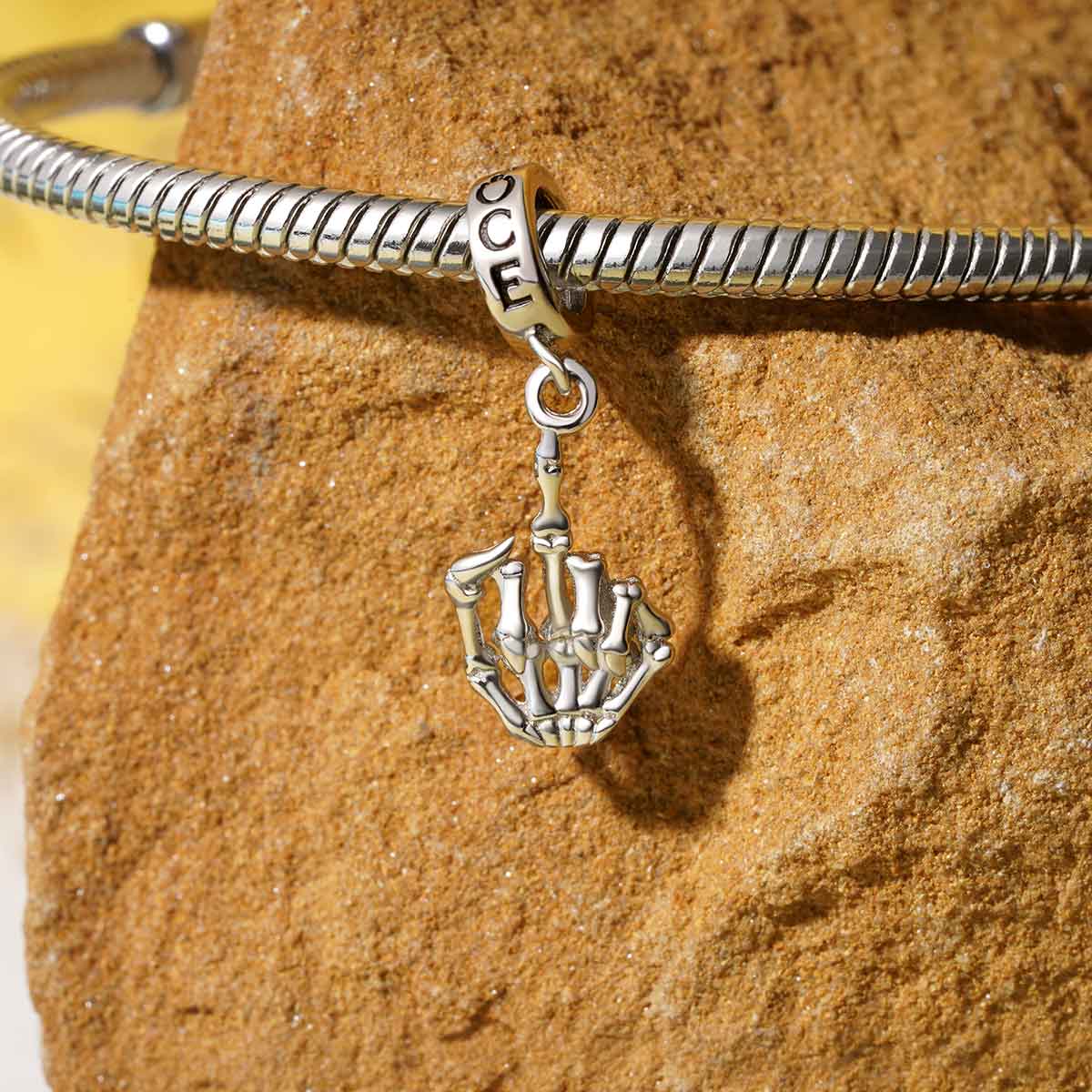 スカルジェスチャーペンダント image number 2