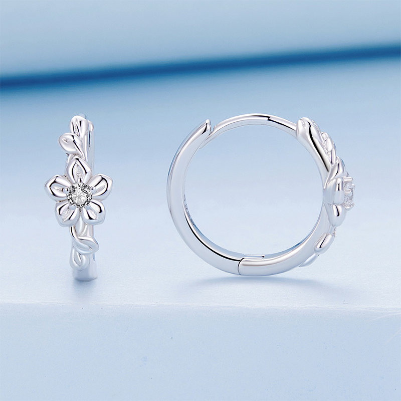 フラワーバインスタッドピアス image number 2