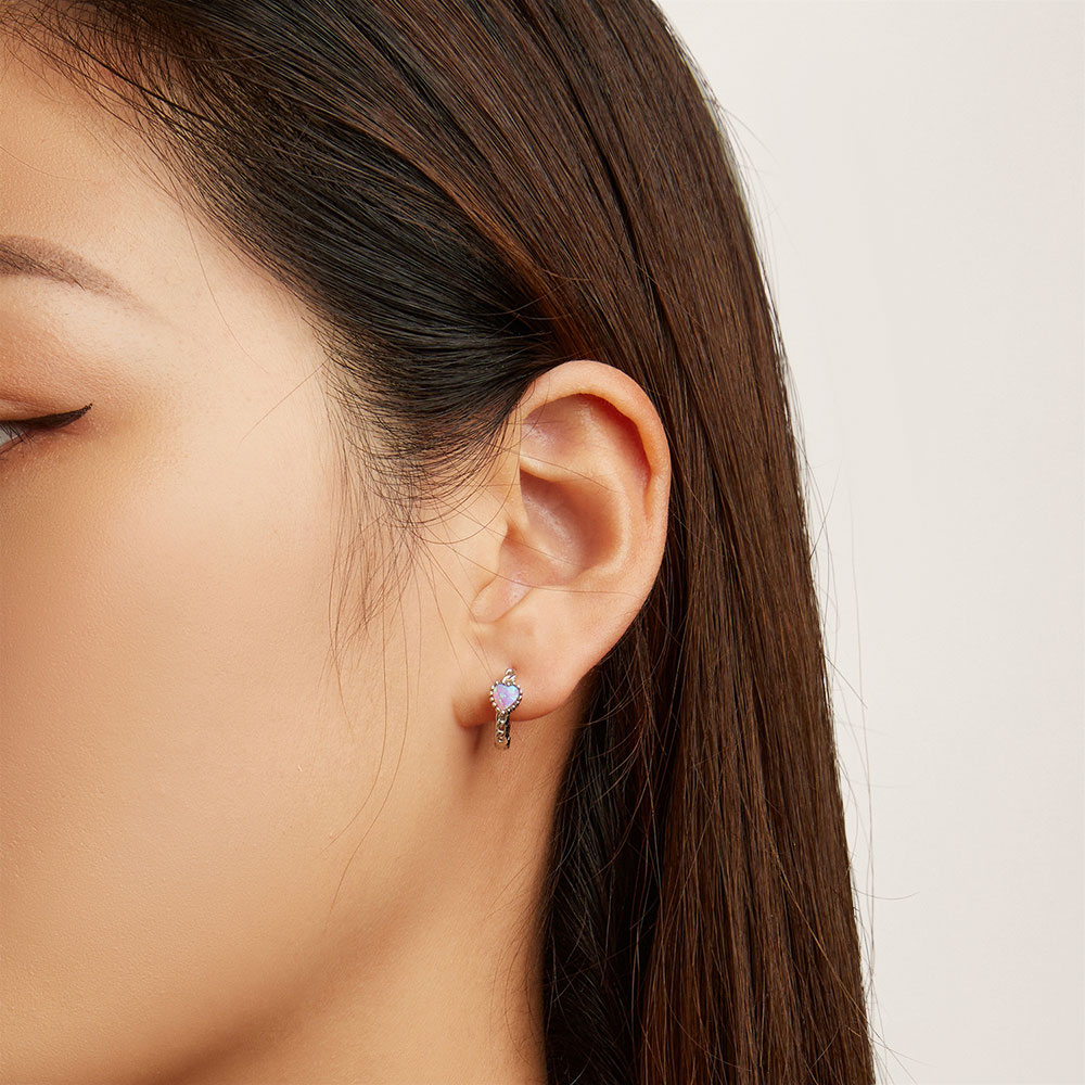 カラフルなラブピアス image number 3