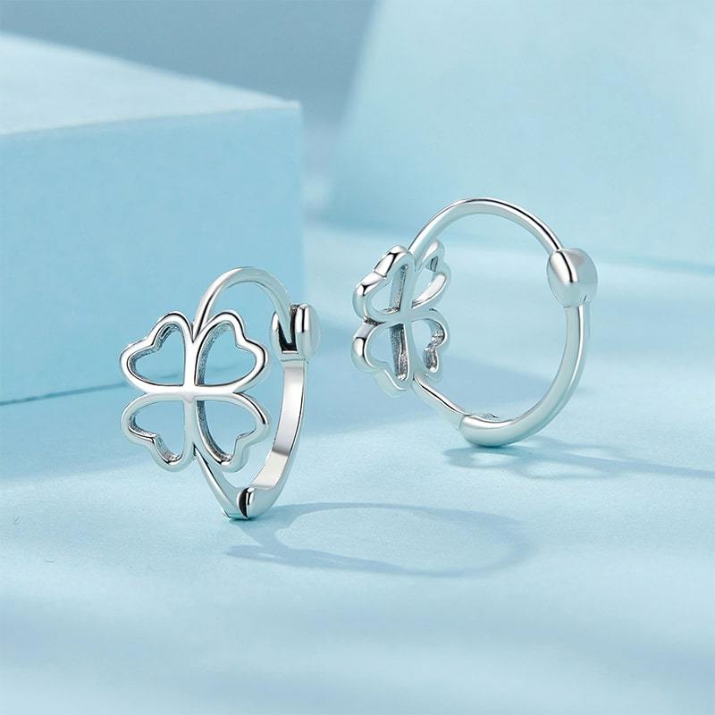 四つ葉フープピアス image number 1