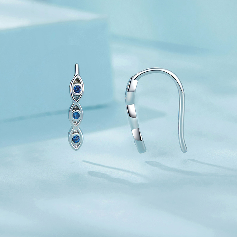 デビルアイダングルピアス image number 2