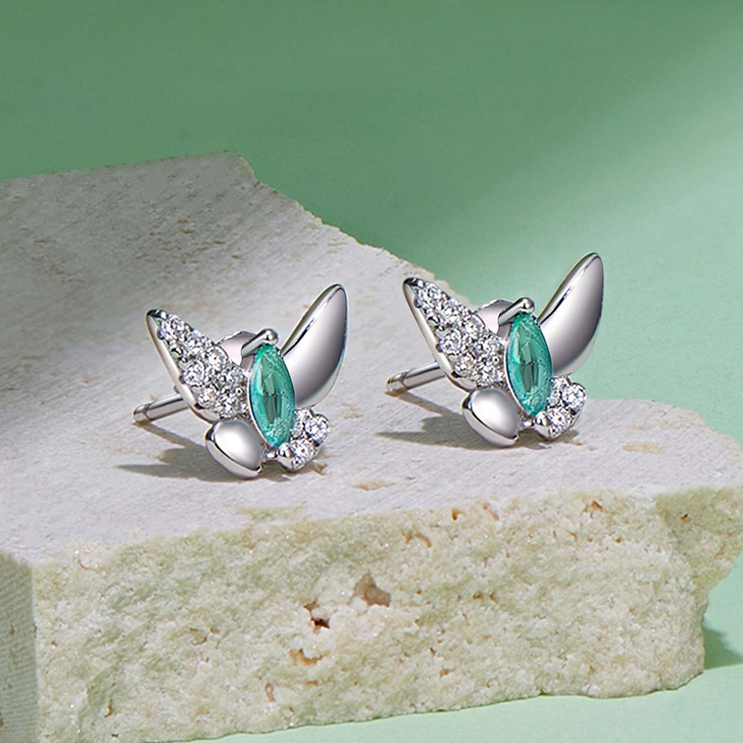 グリーンバタフライスタッドピアス image number 1
