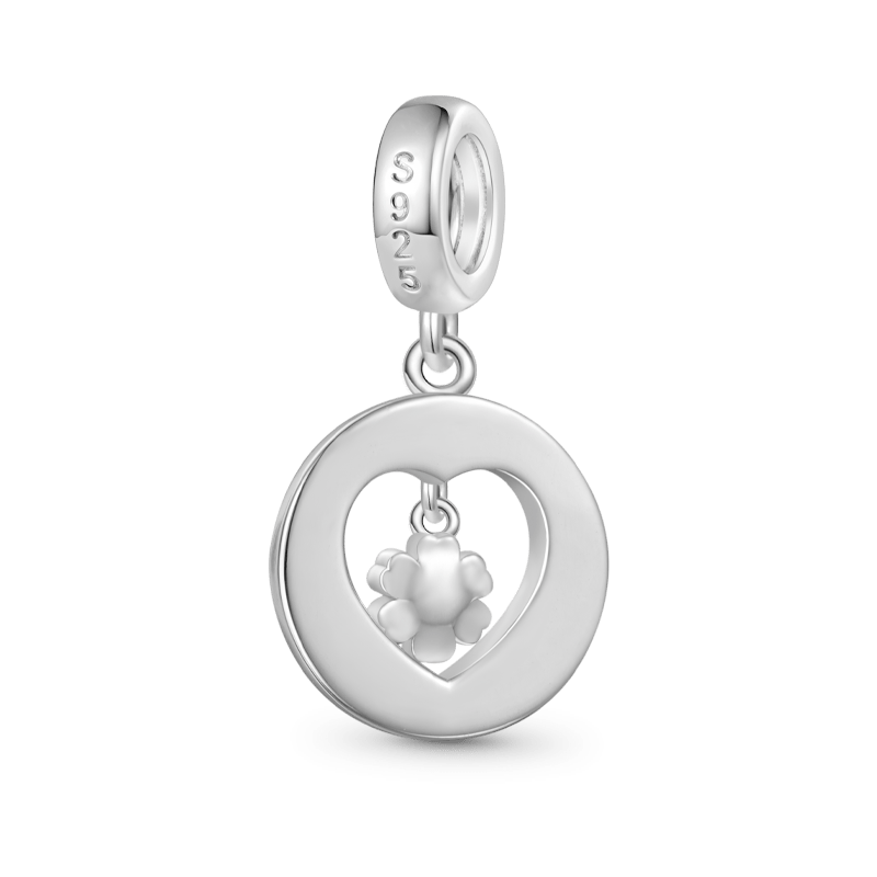 シスターフードペンダント image number 1