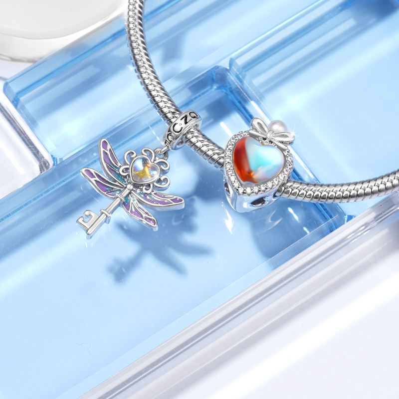 ⭐︎agete⭐︎ラベンダー香水瓶チャーム New Collection】 香水瓶をモチーフにしたネックレスチャーム