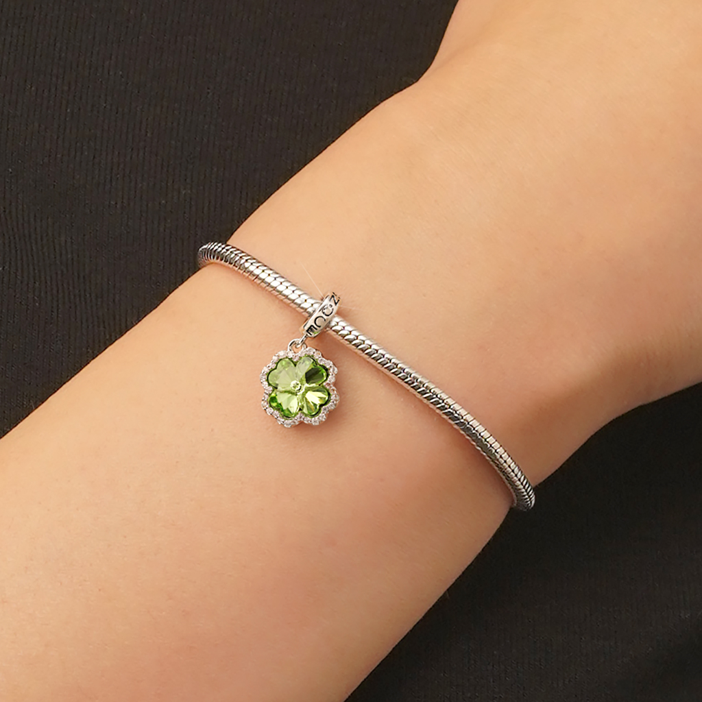 グリーン四つ葉のクローバーペンダント image number 5