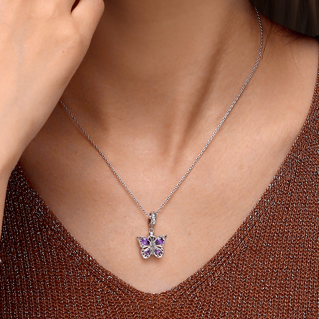 開閉可能な蝶の彫刻ペンダント image number 6