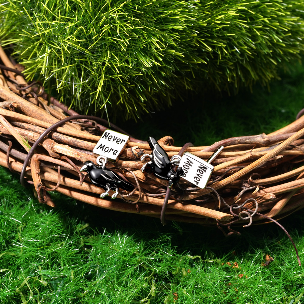 アラン・ポー「ネバーモア」クロウ スタッド イヤリング image number 2