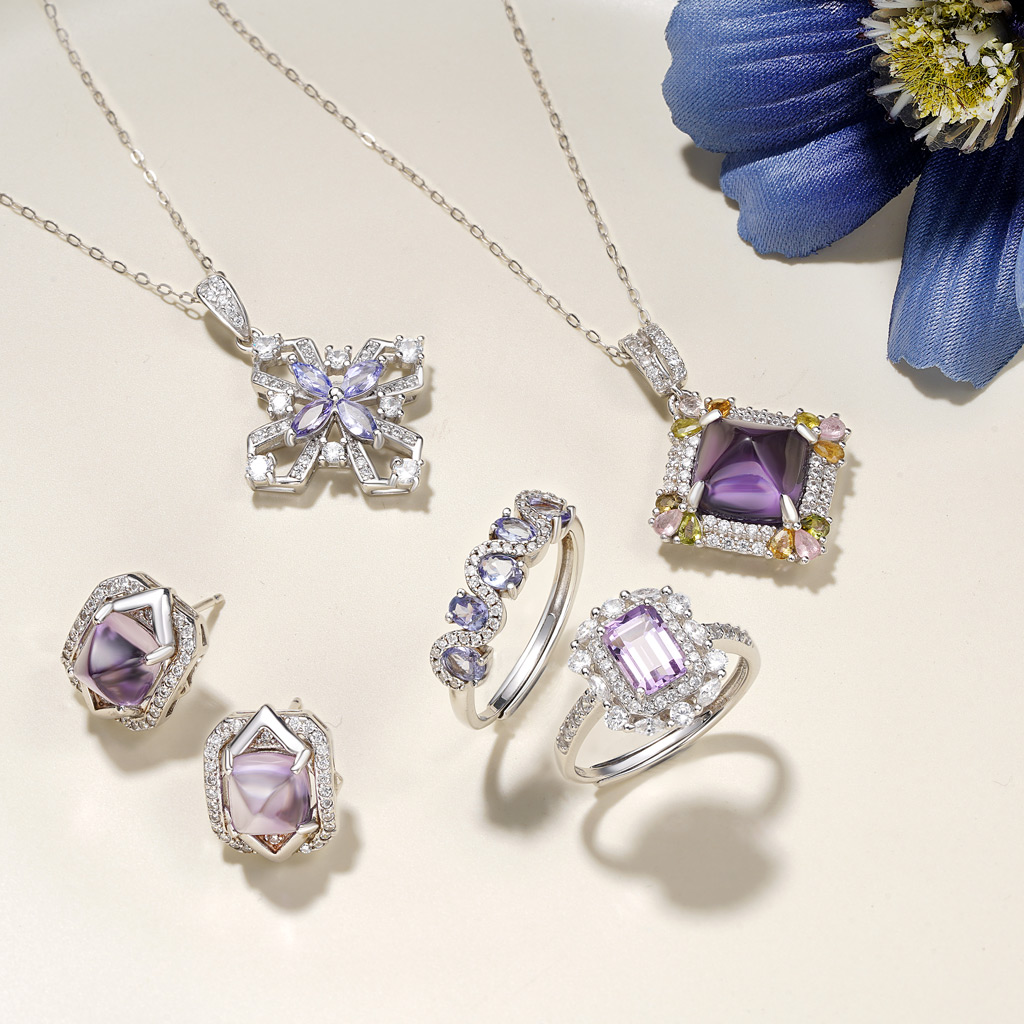 贅沢なアメジストスタッドイヤリング image number 1