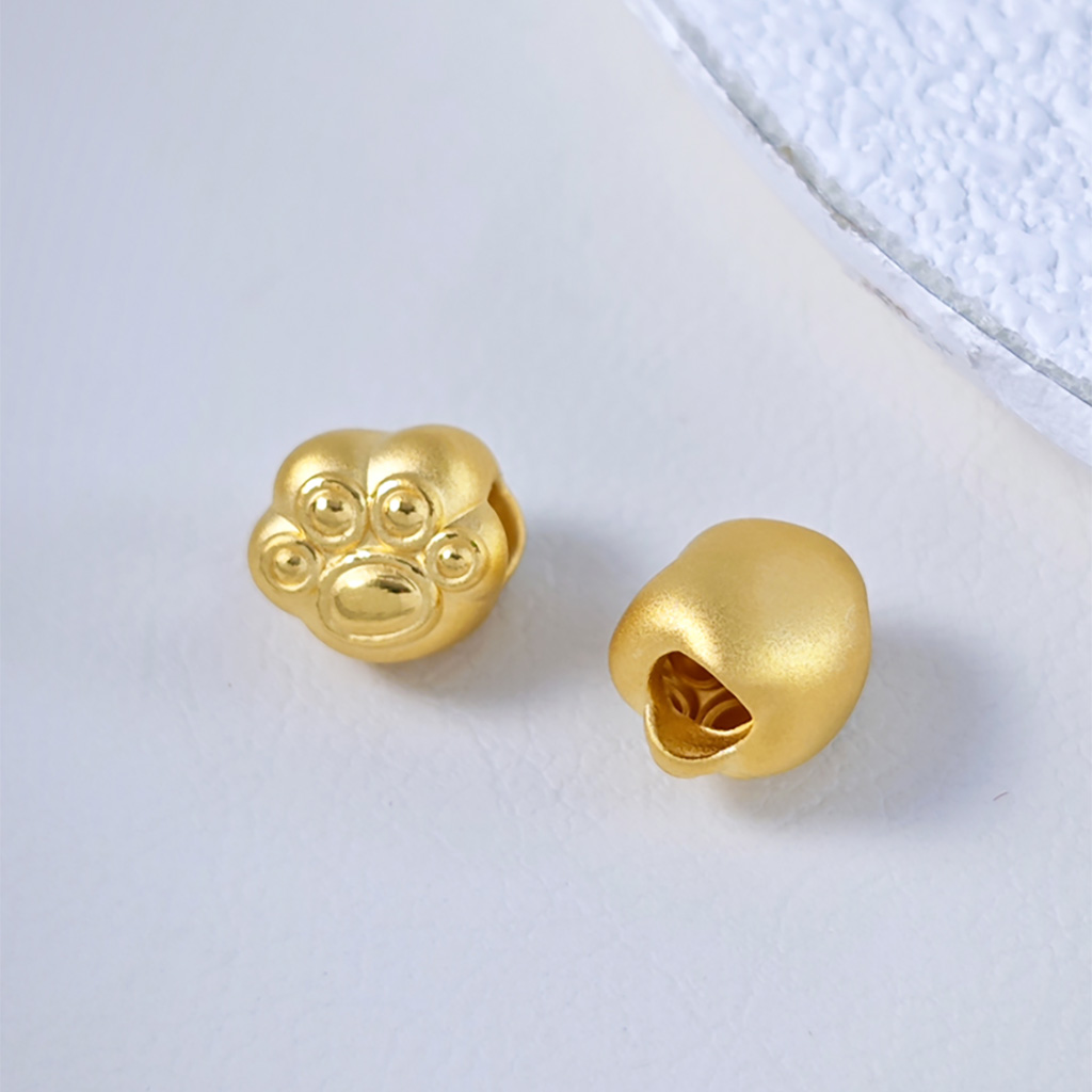 猫の爪のラッキーチャーム image number 1