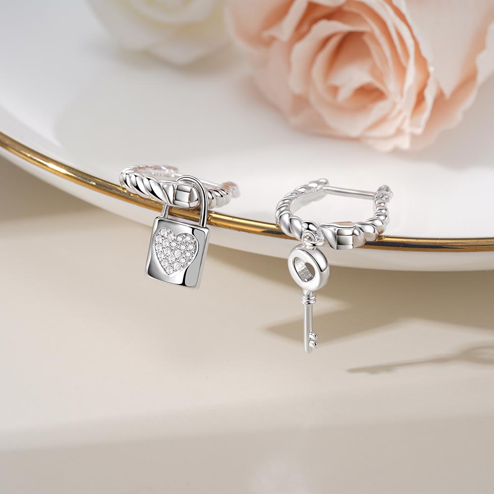 ツイストロープのイングリッシュロックイヤリング image number 4