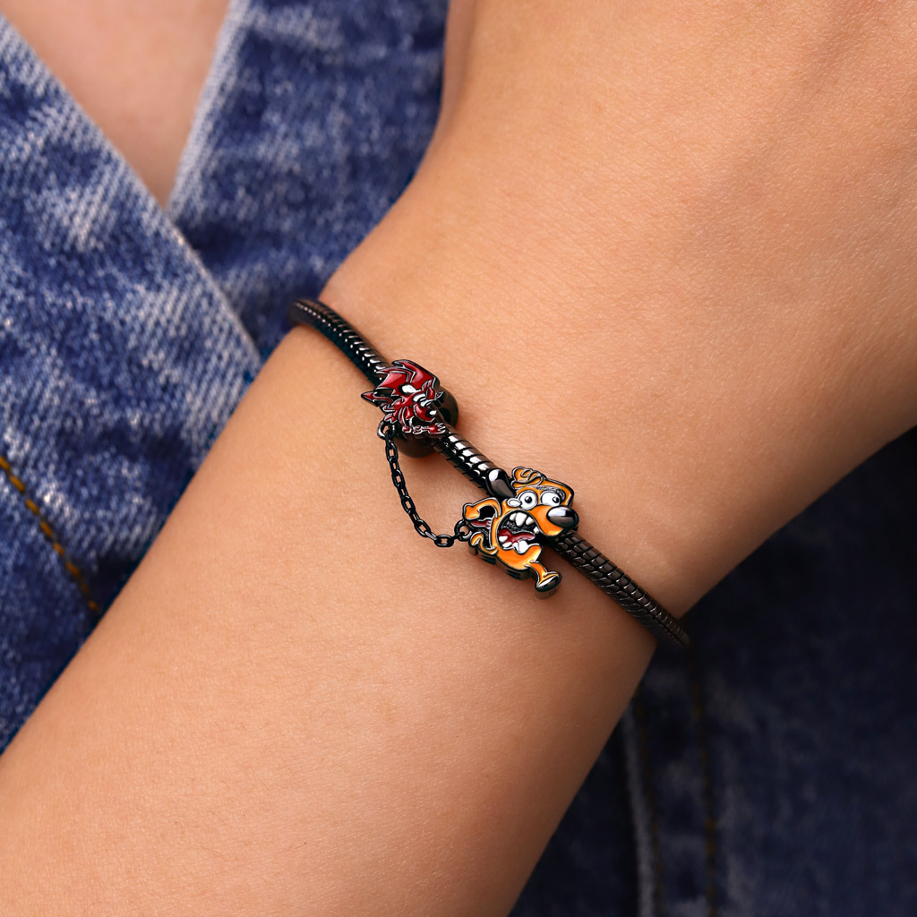 This Is Fine チャーム - 悪魔に追われて image number 4