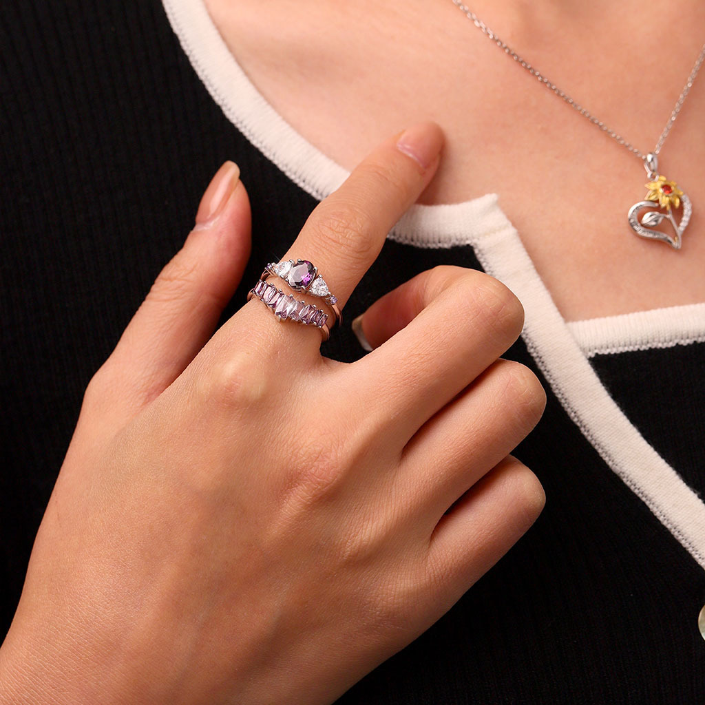 Egg-cut Fuchsia Rectangle Ring Set image number 3