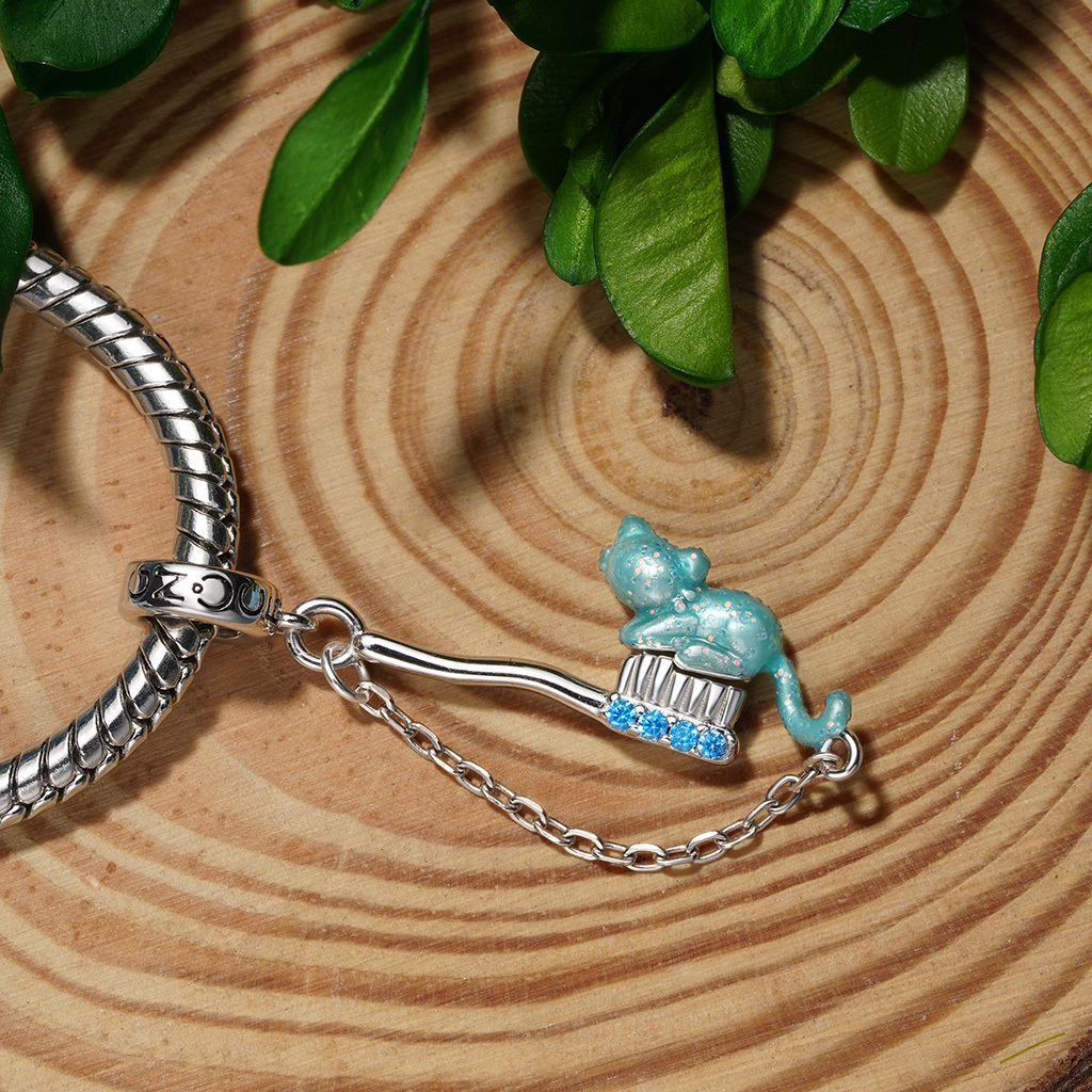 猫の歯磨き粉ペンダント image number 3