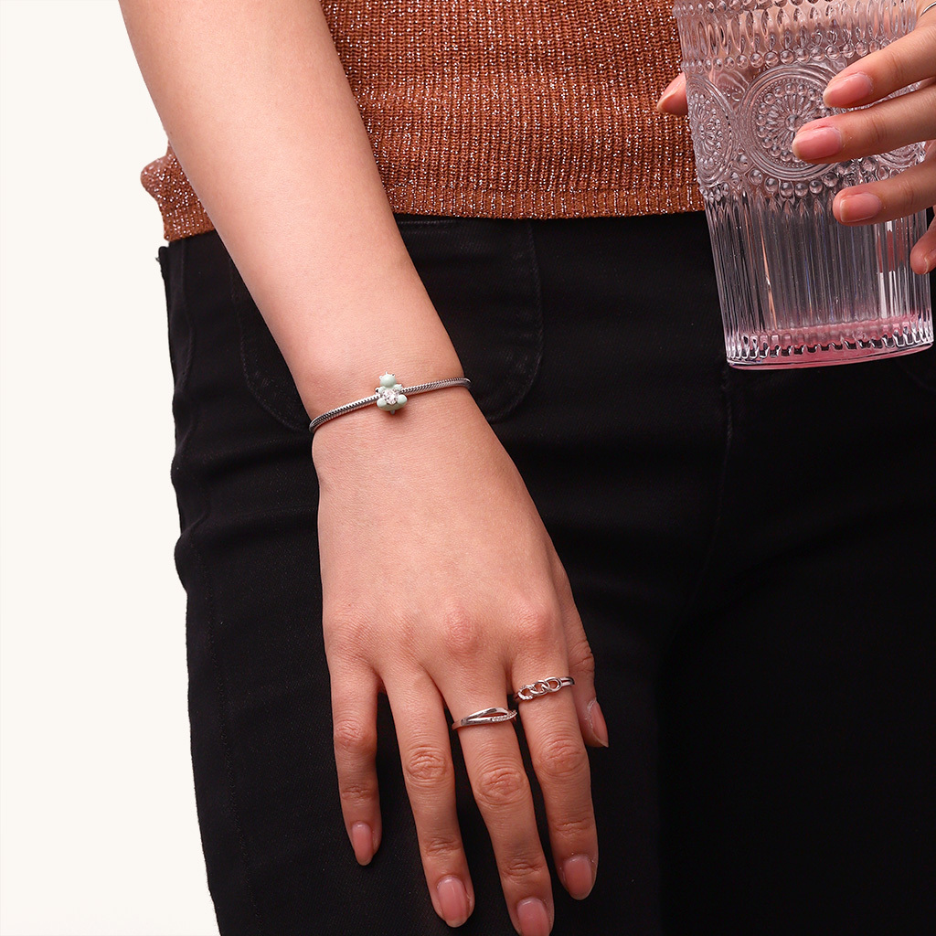 愛を抱くユニコーンのチャーム image number 5