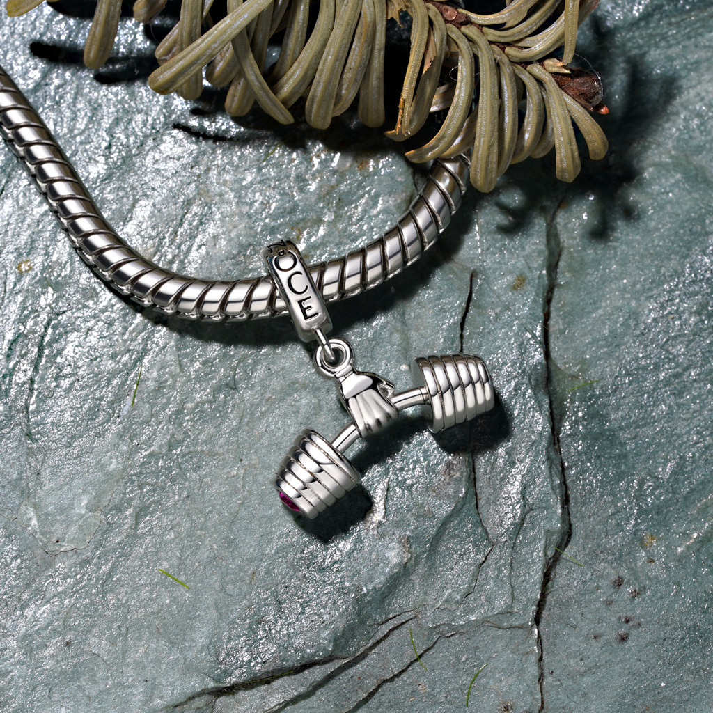 フィットネス愛好家向けダンベルペンダント image number 3