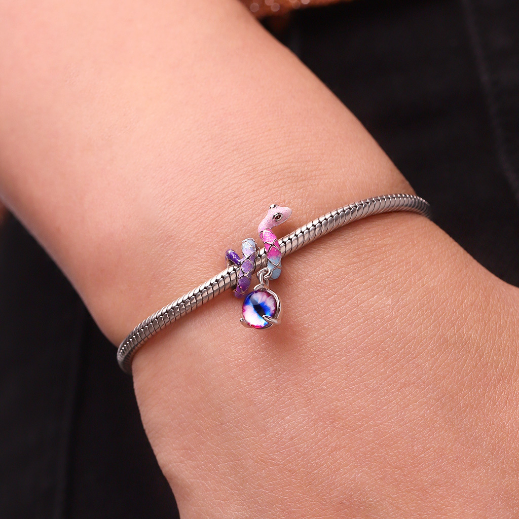 カラフルなスネークチャーム image number 4