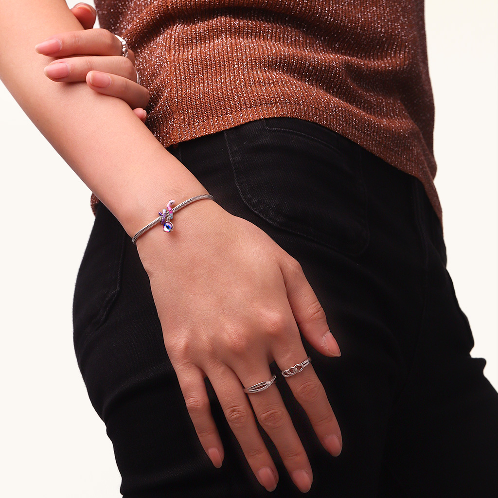 カラフルなスネークチャーム image number 3