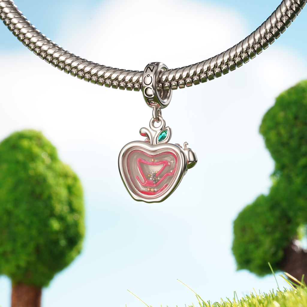 虫リンゴペンダント image number 2