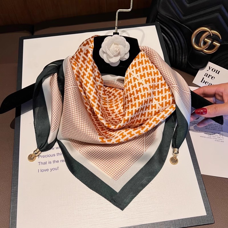 女士護頸磁吸扣絲巾