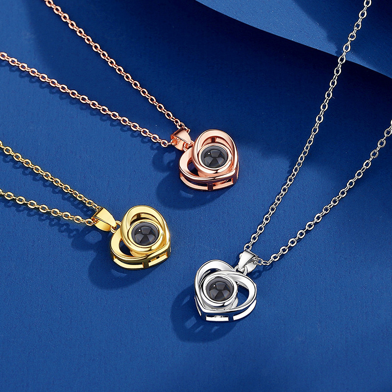 Custom Photo Heart Projection Necklace, Personalized Memorial Gift, Meaningful Gift for Mom, Her or Someone You Miss