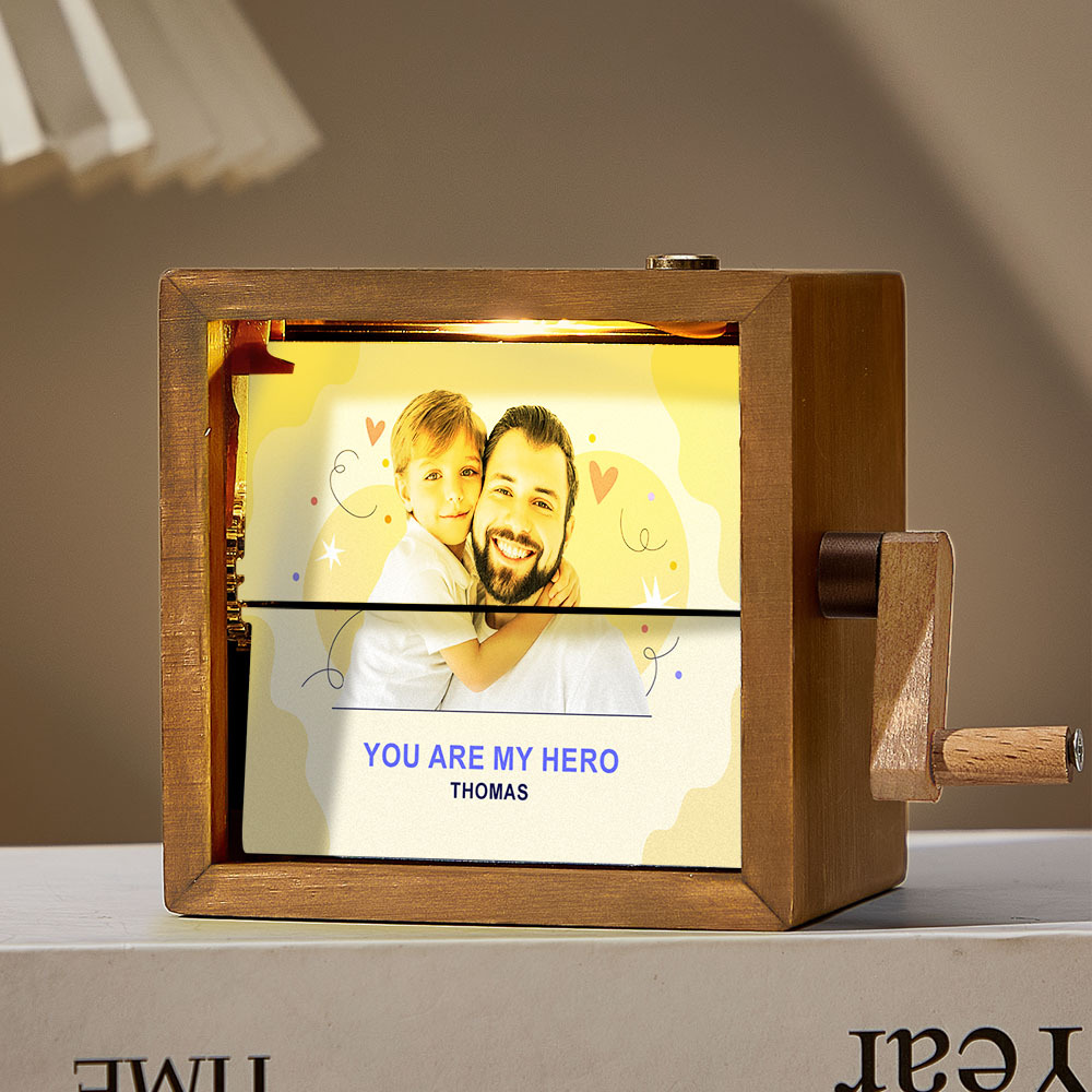 Custom Hand-Cranked Father's Day Flipbook Frame Mechanical Hand-cranked Photo Album with Covers Creative Wooden Keepsake Gift for Dad