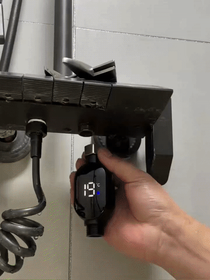 【⚡No electricity required all year round】LED real-time temperature display🔴Fully waterproof and leak-proof for enhanced safety, compatible with all faucet models✅😊Reaches 38°C in 3 seconds, adjustable up to 100°C