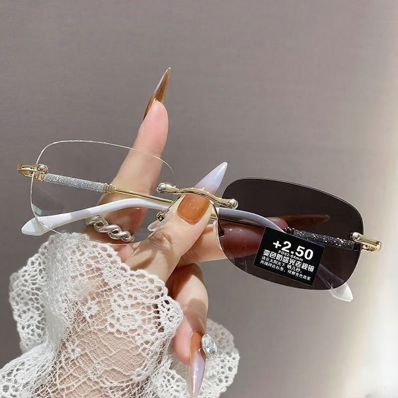 【👨‍⚕️🥇No eye exam required👓100° to 700° autofocus】⚡One pair of glasses can correct multiple vision problems such as presbyopia, myopia, and astigmatism. Ultra-lightweight 7-gram frame, comfortable to wear, no pressure on the bridge of the nose.