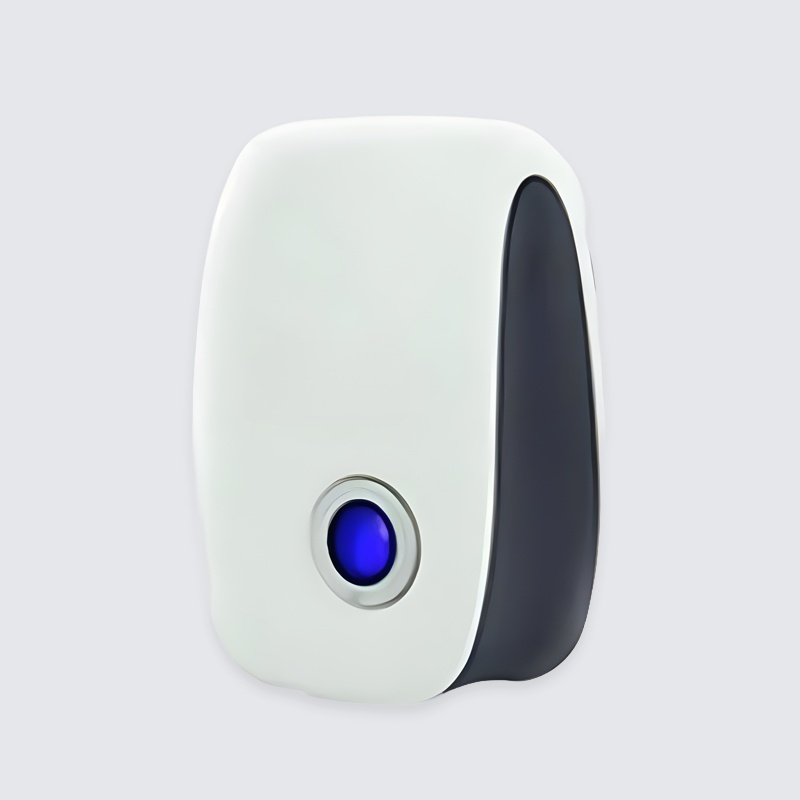 Ultrasonic physical silent rat and insect repellent pest repeller