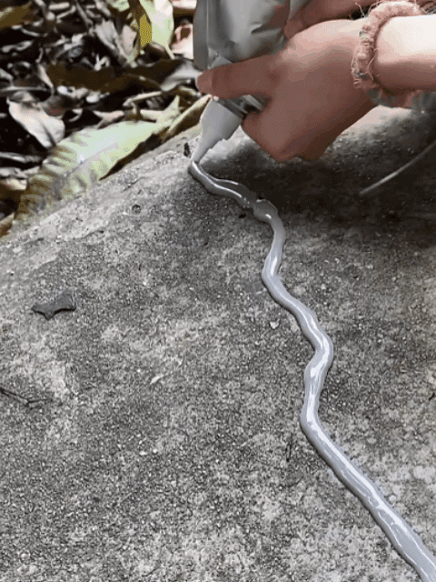 [แห้งเร็วใน 10 วินาที] กาวยาแนวซ่อมแซมรอยแตกร้าวของพื้นหลังคา