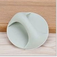 【補助取っ手】貼るだけで取っ手のない網戸や窓の開閉がラクラク