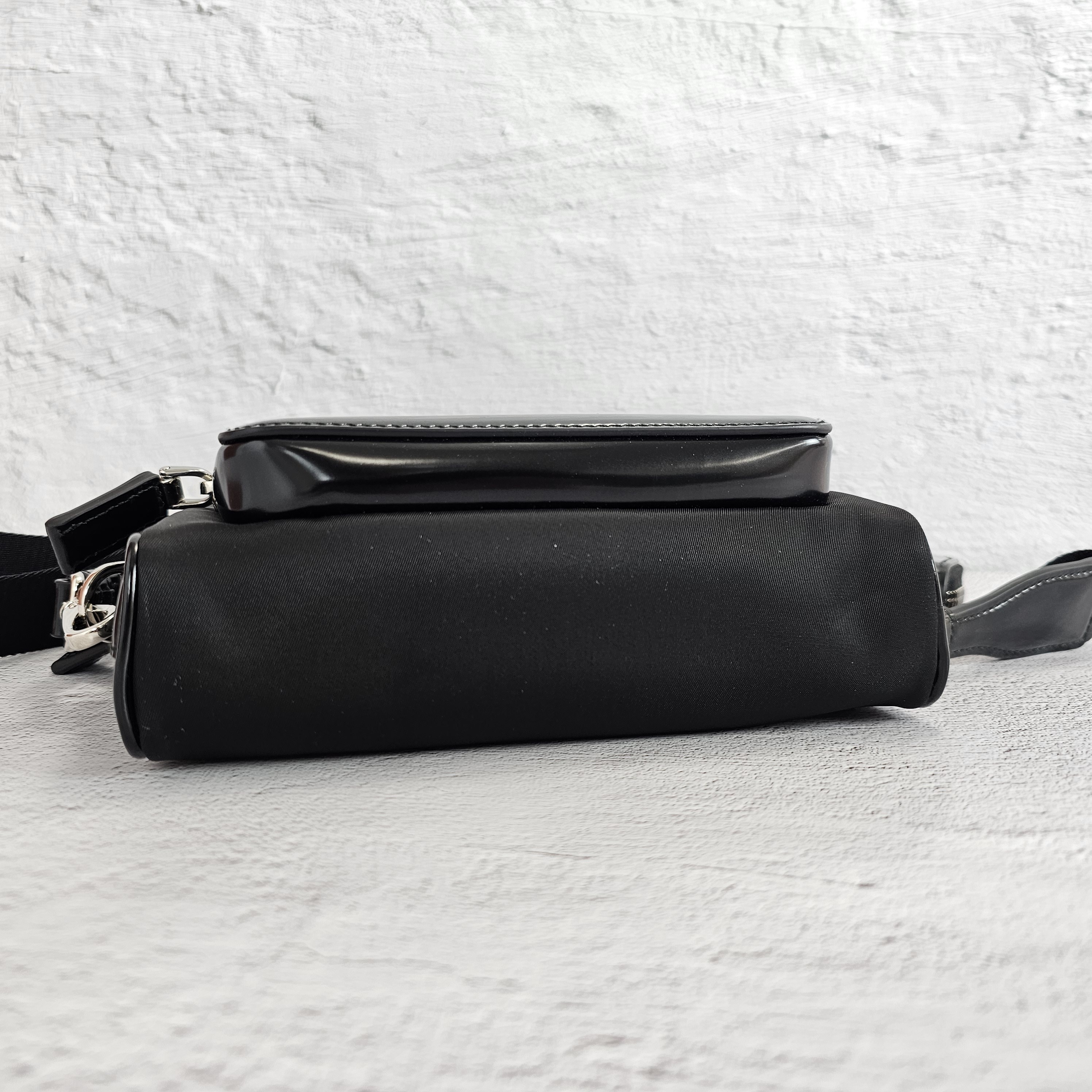 ★関税込★PRADA★Re-Nylon ブラッシュドレザークロスバッグ★