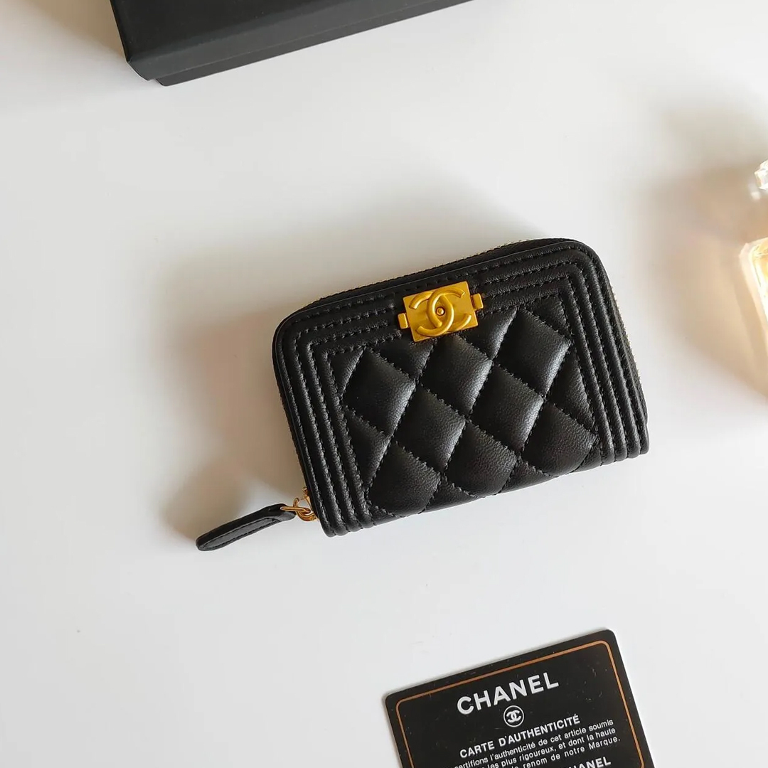 CHANEL☆BOY CHANEL ジップ ウォレット